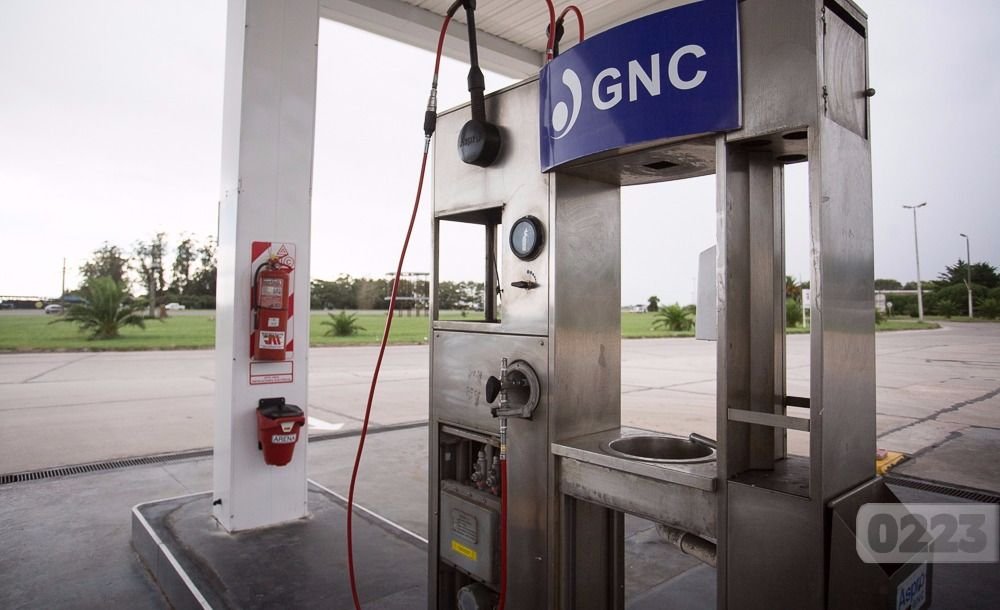 EL GNC SE SUJETARÍA AL PRECIO DE LA NAFTA, Y AUMENTARÁ AL MENOS UN 20%