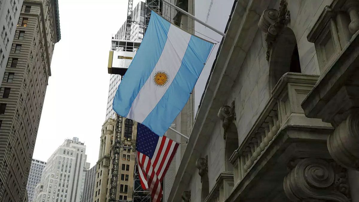 ADRs argentinos trepan hasta 7,5% en Wall Street ante mejora externa y caída del riesgo país