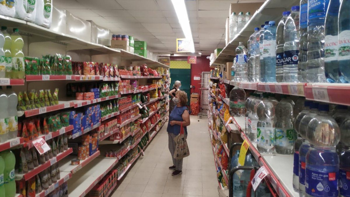 La inflación de diciembre se aceleró al 2,8%, pero acumuló en 2025 un 31,5%, su menor nivel en ocho años