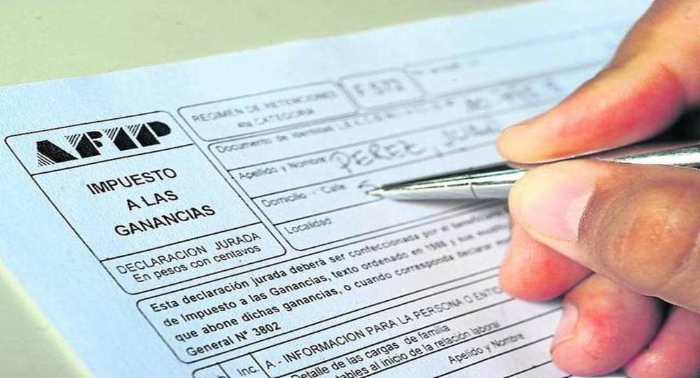CUANTOS ENTRERRIANOS DEJAN DE PAGAR GANANCIAS? DETALLE POR DEPARTAMENTO