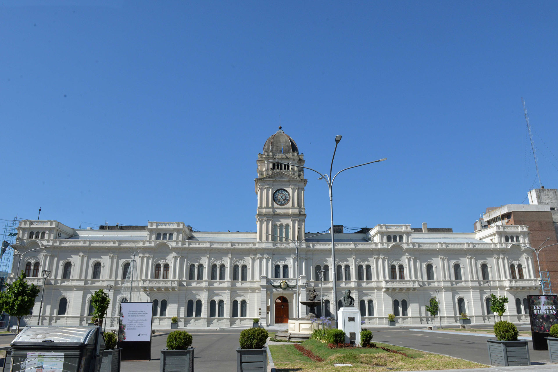 Gobierno provincial: sin gestión pública, aún con superávit fiscal