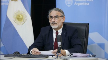 La resolución lleva la firma del ministro Luis Basterra 