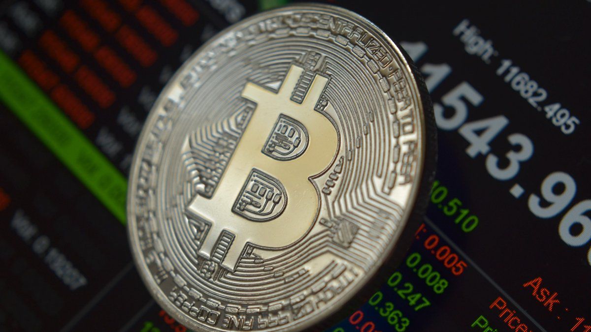 La SEC postergó una decisión clave sobre inversiones en criptomonedas