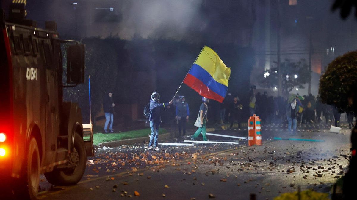Los colombianos salen a la calle contra el gobierno por octavo día