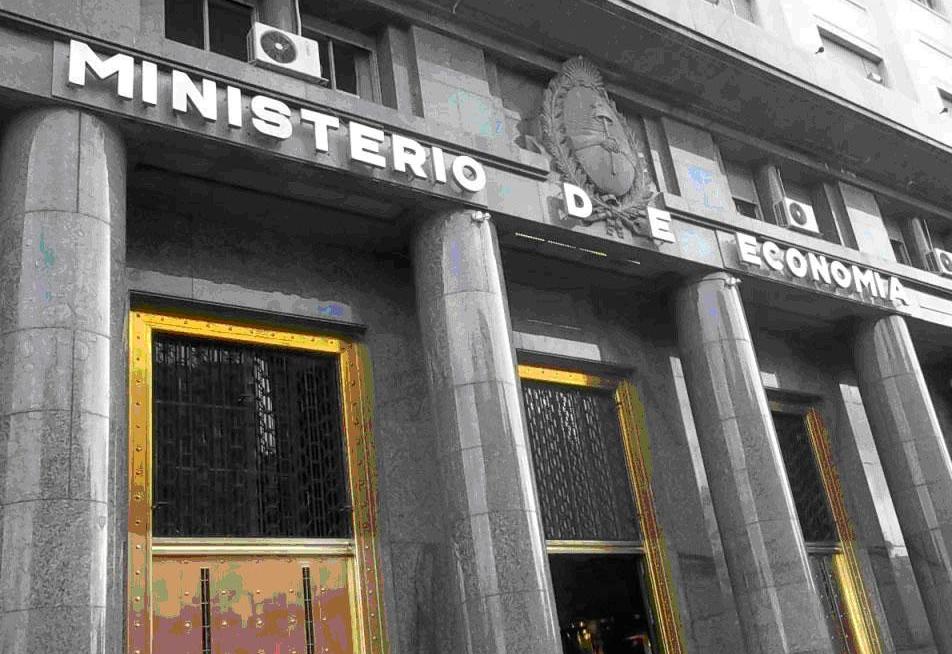 Argentina afronta la segunda ola de Covid con menor déficit que el presupuestado