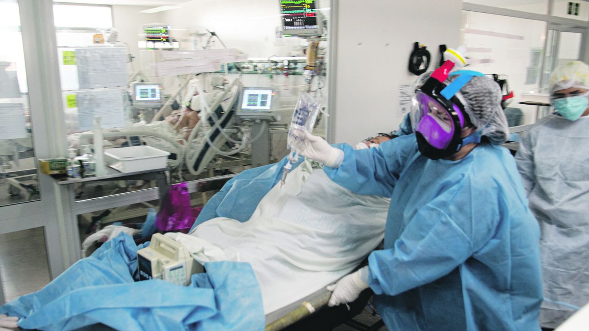 Al menos 115 mil trabajadores de la salud murieron por coronavirus desde el inicio de la pandemia