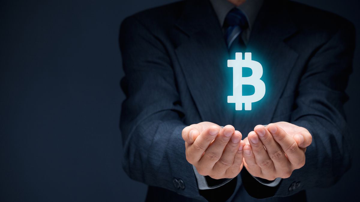 Bitcoin: el precio al que debe bajar para comprar, según un experto del JP Morgan