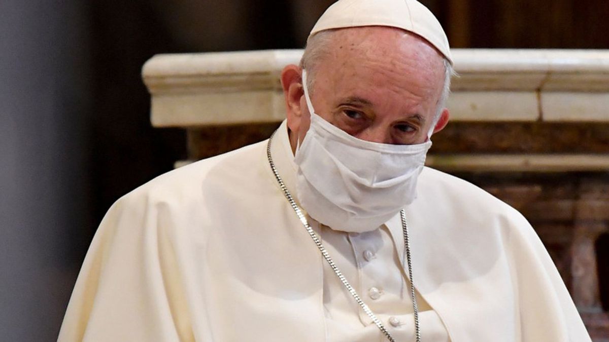 El papa Francisco permanecerá internado más de lo previsto