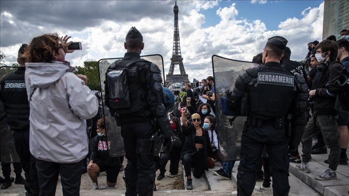 Francia: demandan al Estado por el racismo sistémico de la policía