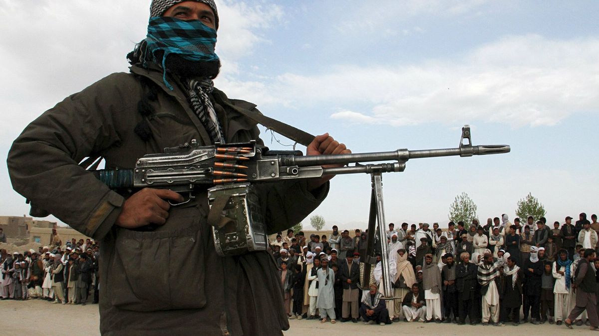 La UE admite que no tiene más opción que dialogar con los talibanes