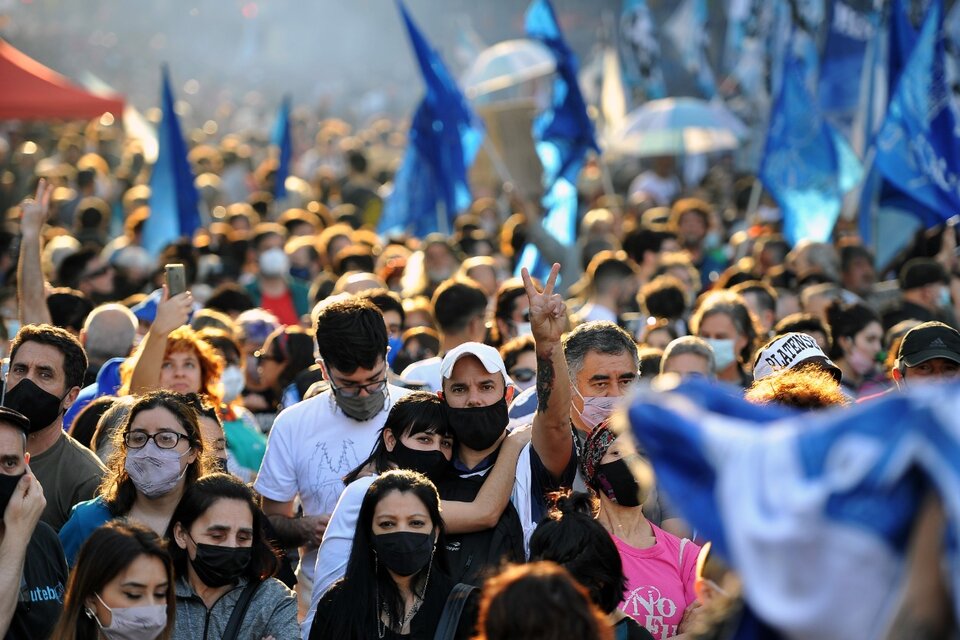 El kirchnerismo, sin Alberto, marchó a Plaza de Mayo y pidió no pagar la deuda al FMI