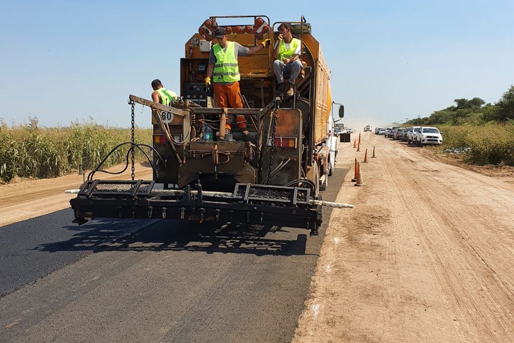 Entre Ríos contará con u$s 40 millones para caminos rurales