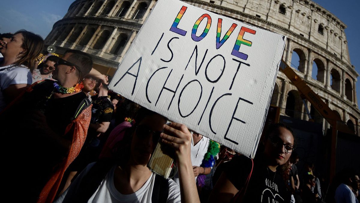 La derecha en Italia paraliza un proyecto que criminaliza la homofobia