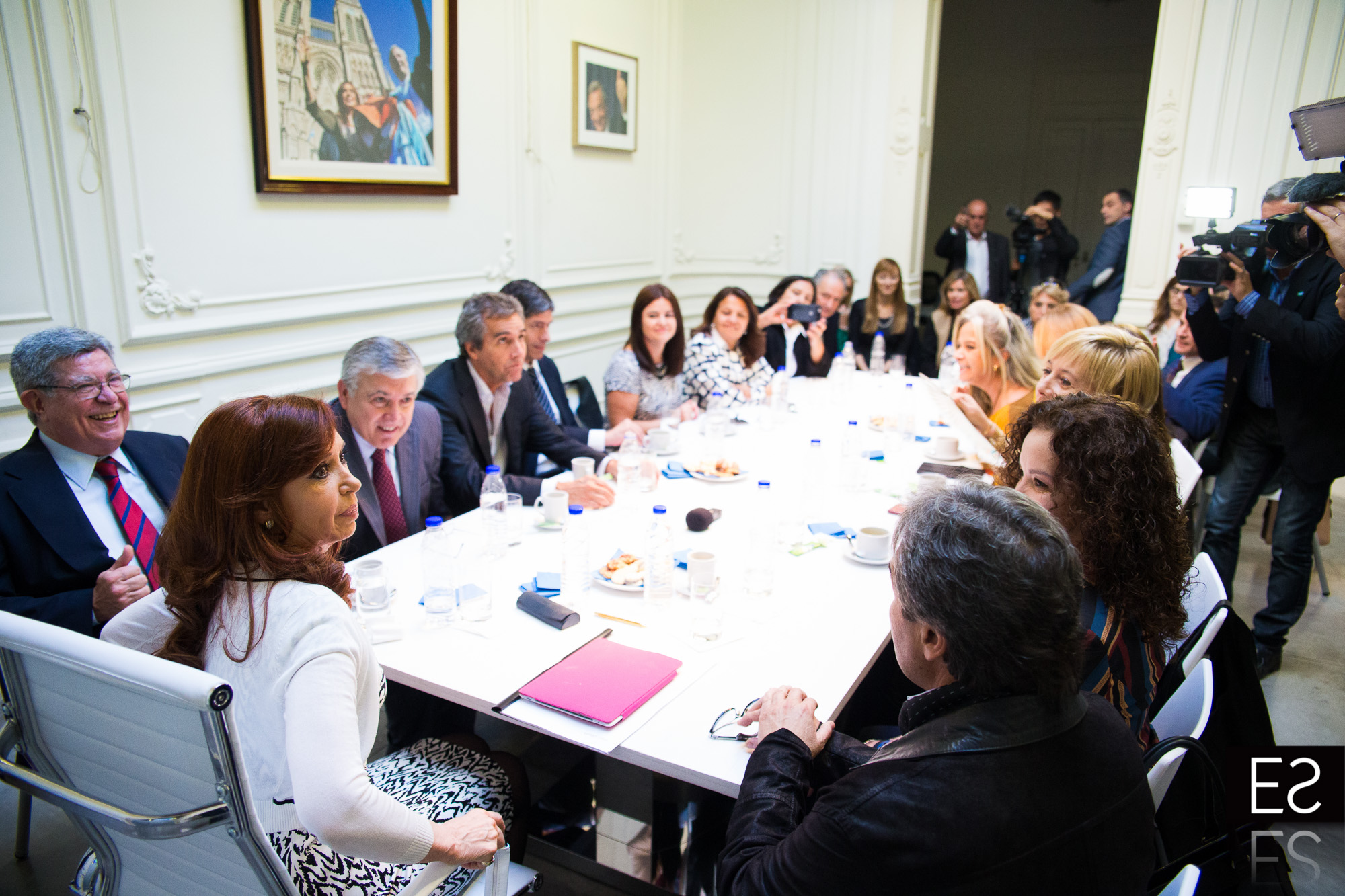 Senado: negociaciones contra reloj para evitar una “inminente” división del bloque de Cristina