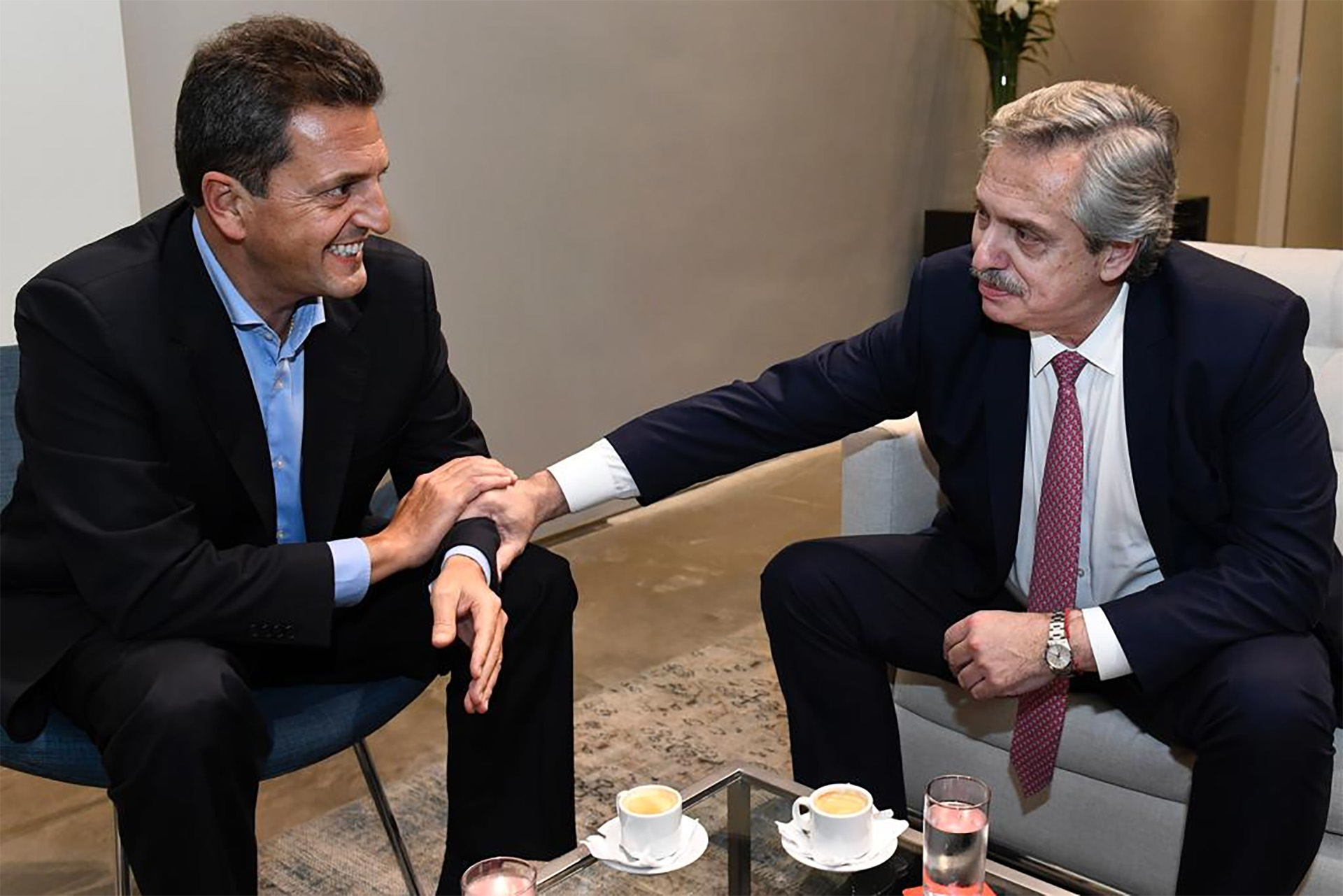 Alberto Fernández convocó a Massa y a Guzmán para evaluar el decreto de prórroga del Presupuesto