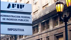La recaudación fiscal del 2021 tuvo un incremento del 66% y llegó a 11 billones de pesos