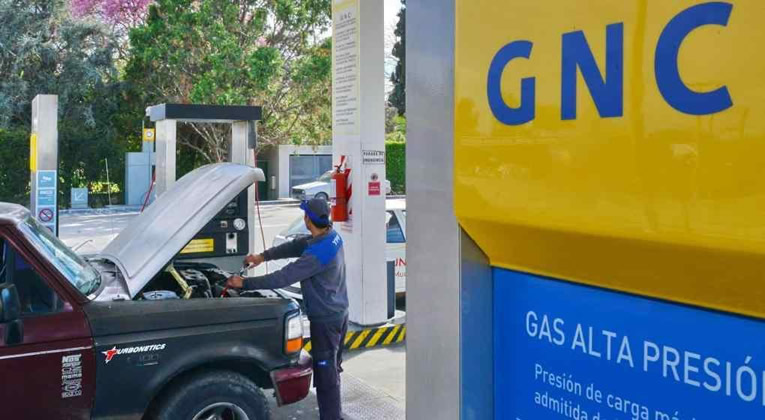 Parana quedaría desde el domingo sin provisión de GNC en estaciones de servicios