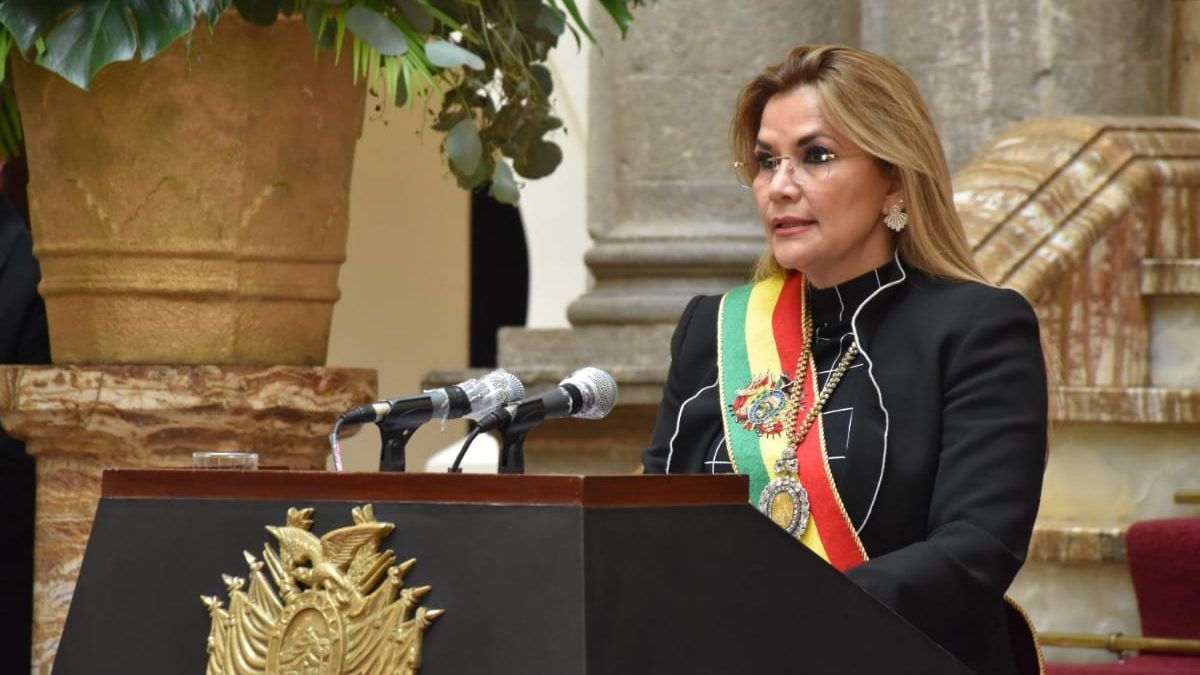Jeanine Áñez se declaró presa «política» ante un tribunal y afirmó que no hubo golpe de Estado en Bolivia
