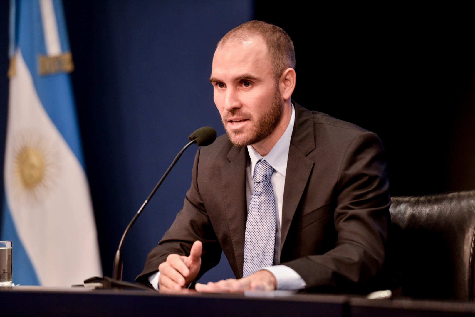 Martín Guzmán salio a responder las criticas internas
