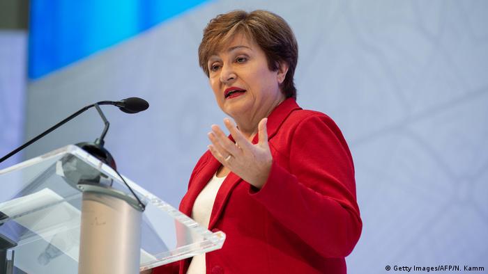 El directorio del FMI aprobó las metas del primer trimestre del acuerdo con la Argentina y desembolsará USD 4000 millones al país