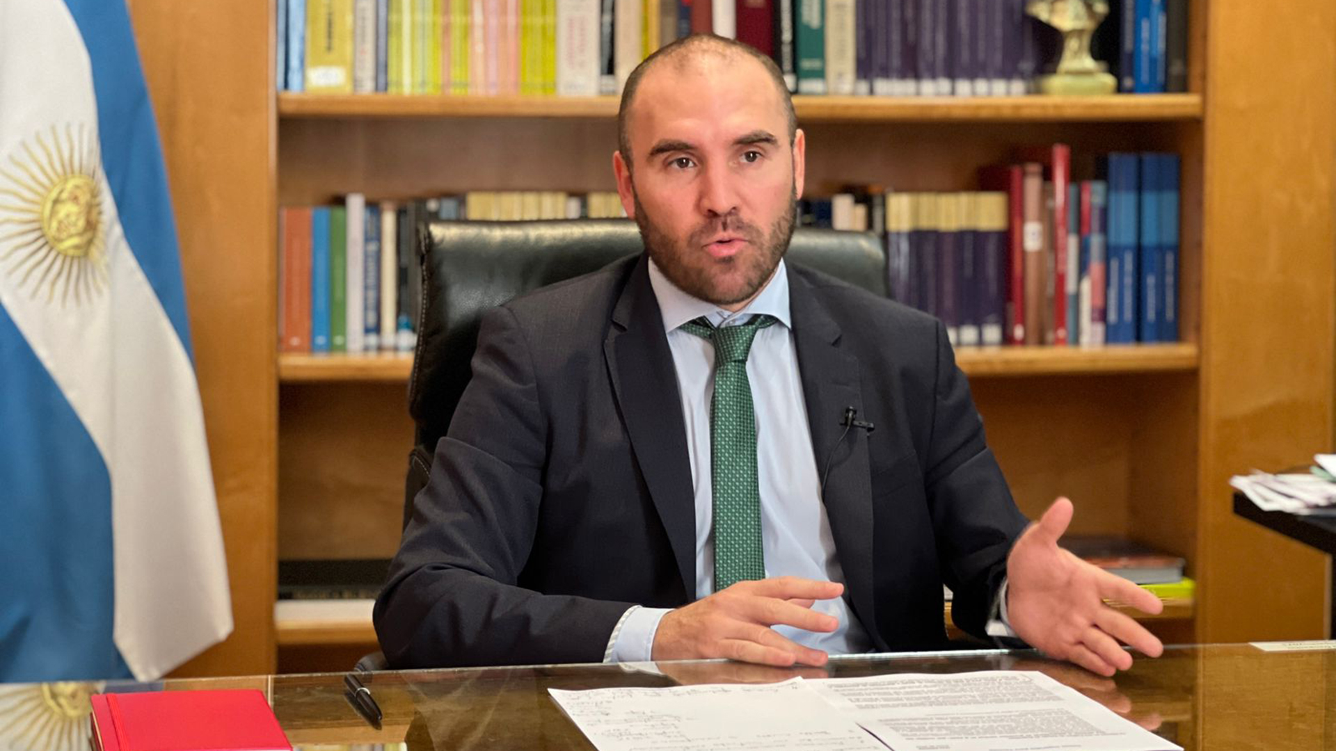 El plan de Martín Guzmán: descomprimir la deuda, despejar temores de una nueva corrida y cuidar los dólares