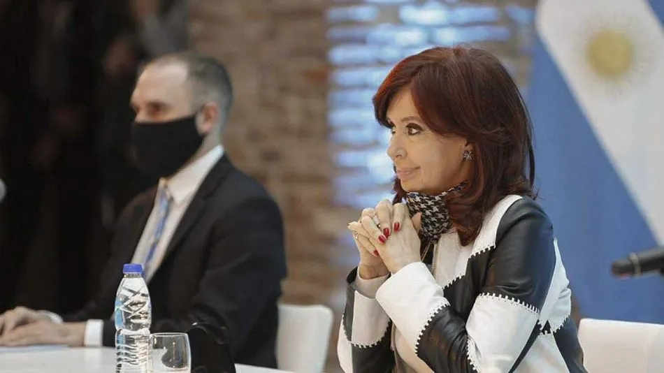 Cristina Kirchner: «La renuncia intempestiva de Guzmán fue un inmenso acto de irresponsabilidad política»