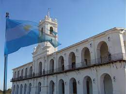 Gobierno oficializó la prohibición de contratar nuevos empleados en el Estado