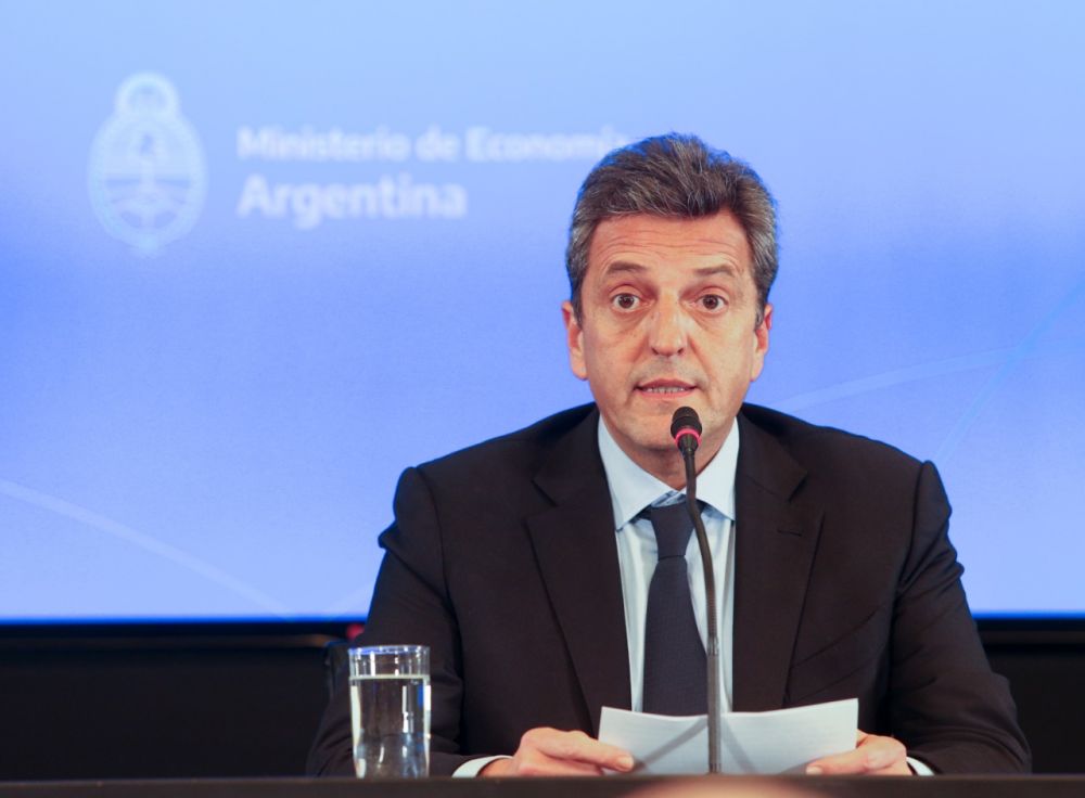 Los ejes de la gestión de Massa: dólar, reducir el déficit y reforzar las reservas