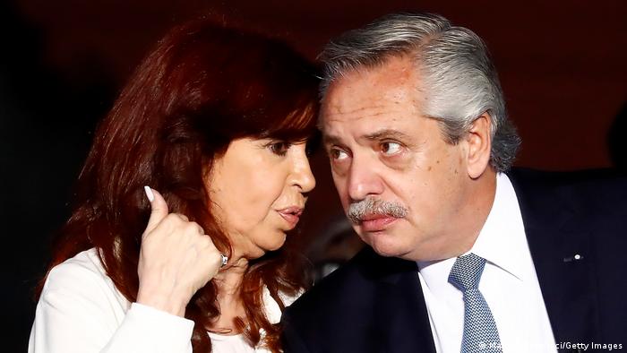 Alberto analiza indultar a Cristina