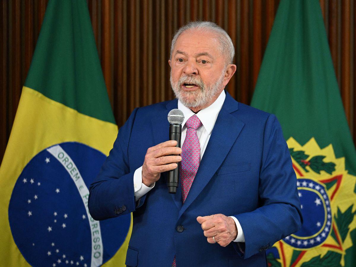 Lula afirma que veto a Corina Yoris en Venezuela es grave