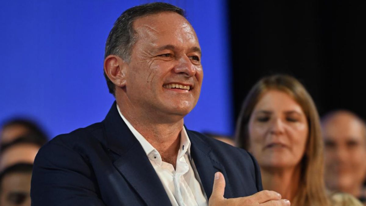 Álvaro Delgado duplica en intención de voto a Laura Raffo