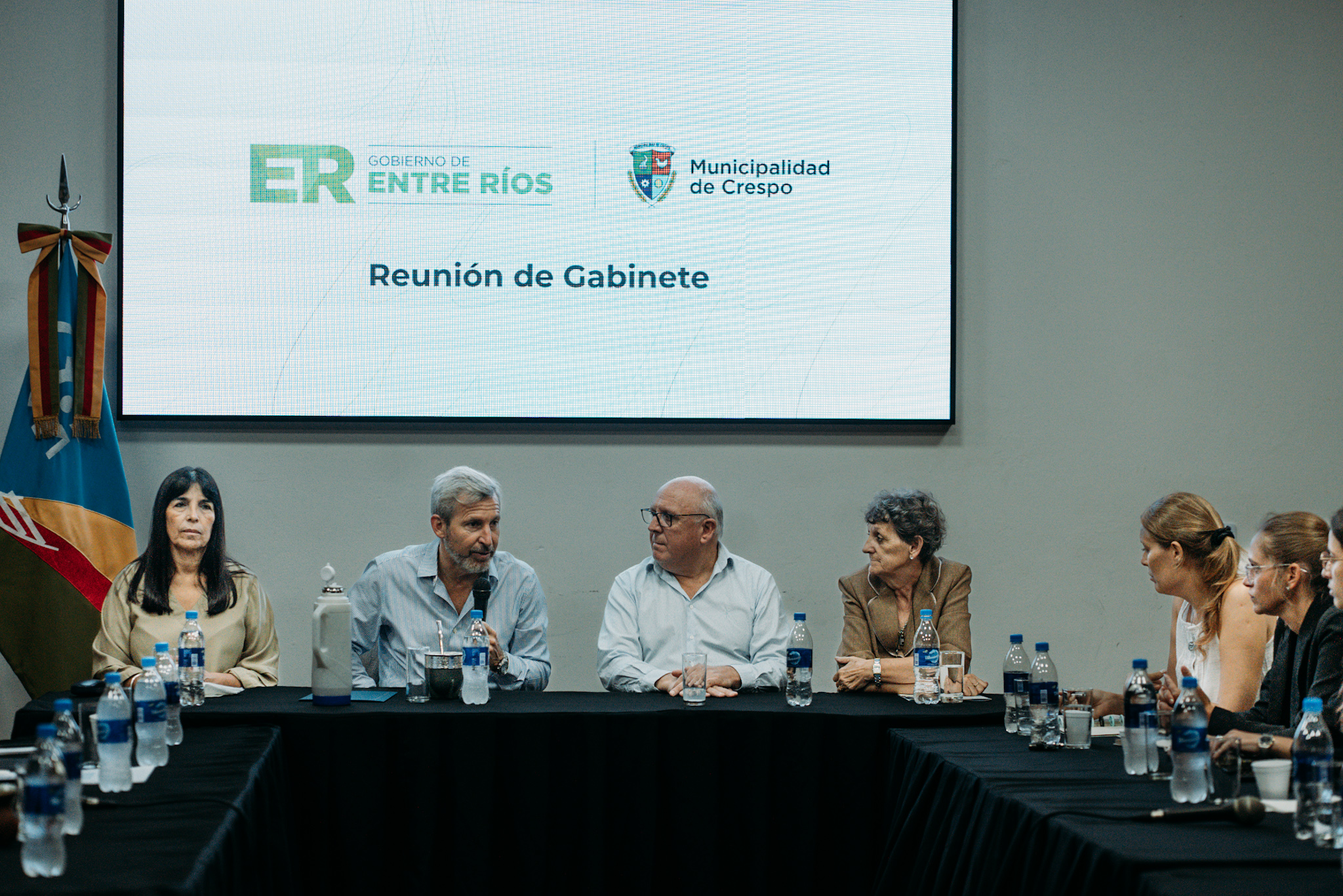 Frigerio encabezó la reunión de gabinete en Crespo