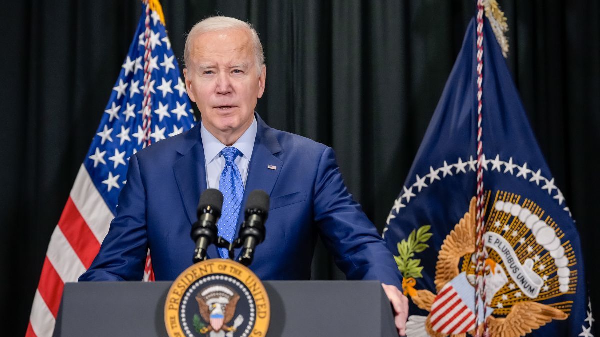 Joe Biden analiza la posibilidad de cerrar la frontera de EEUU con México