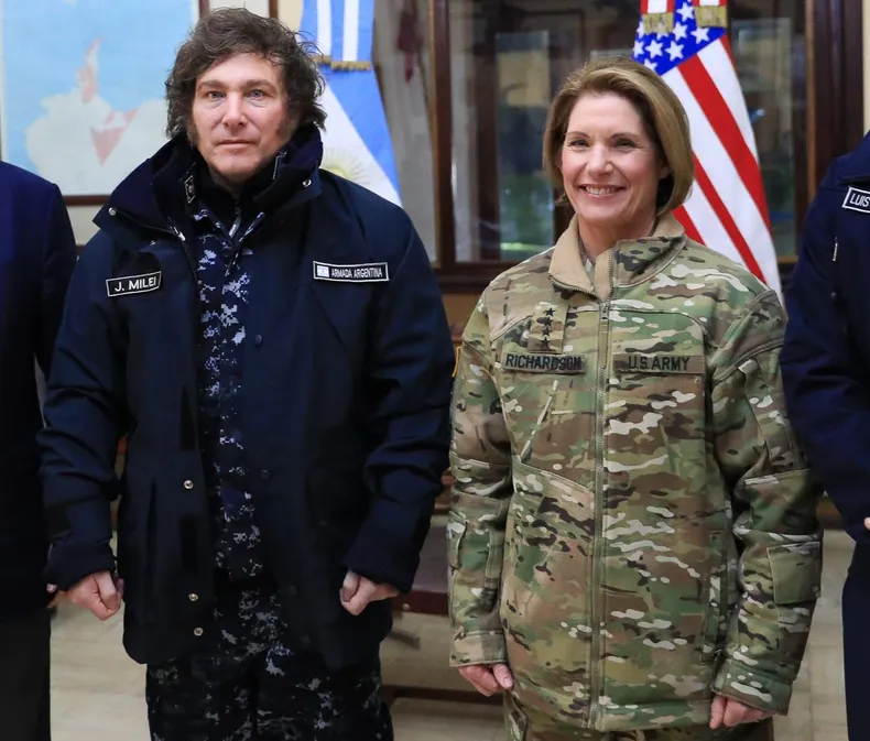 Javier Milei reforzó su sintonía con Estados Unidos y se reunió fuera de agenda con la jefa del Comando Sur en Tierra del Fuego
