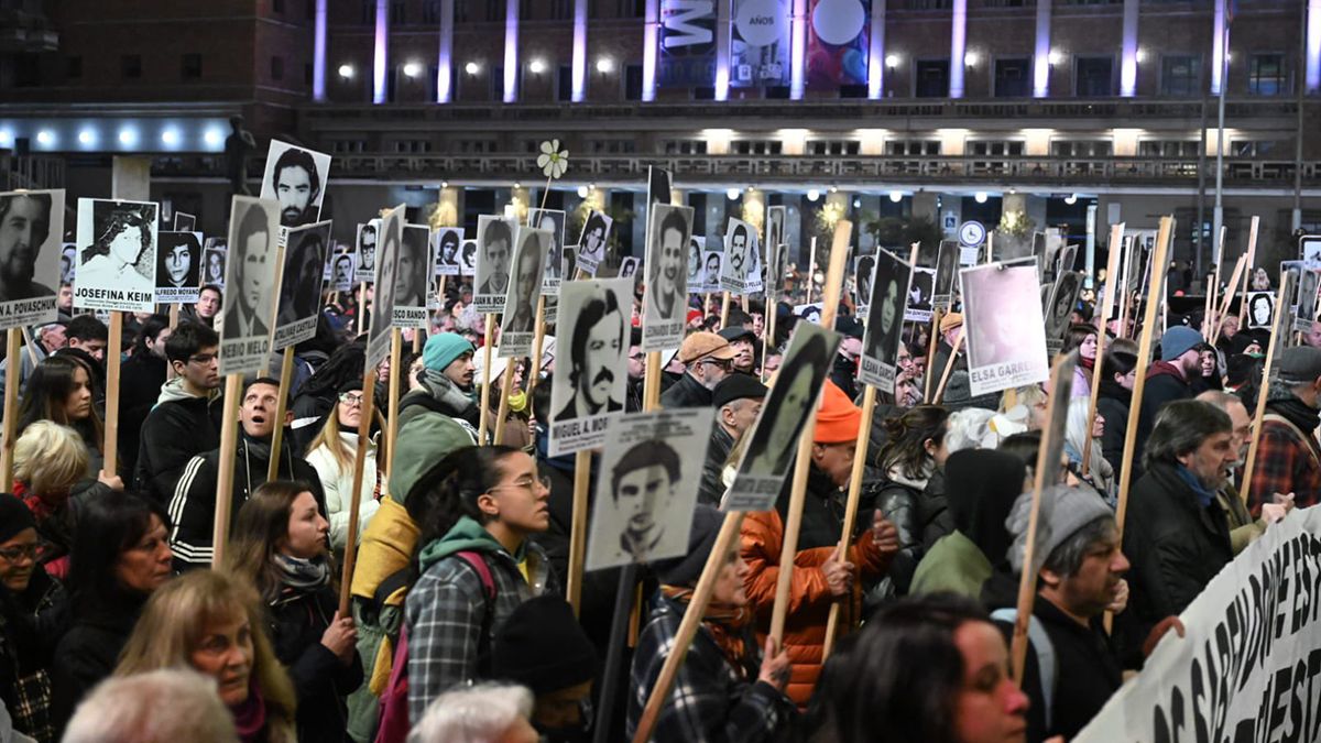 La Marcha del Silencio reunió a miles de personas que exigieron respuestas al Estado