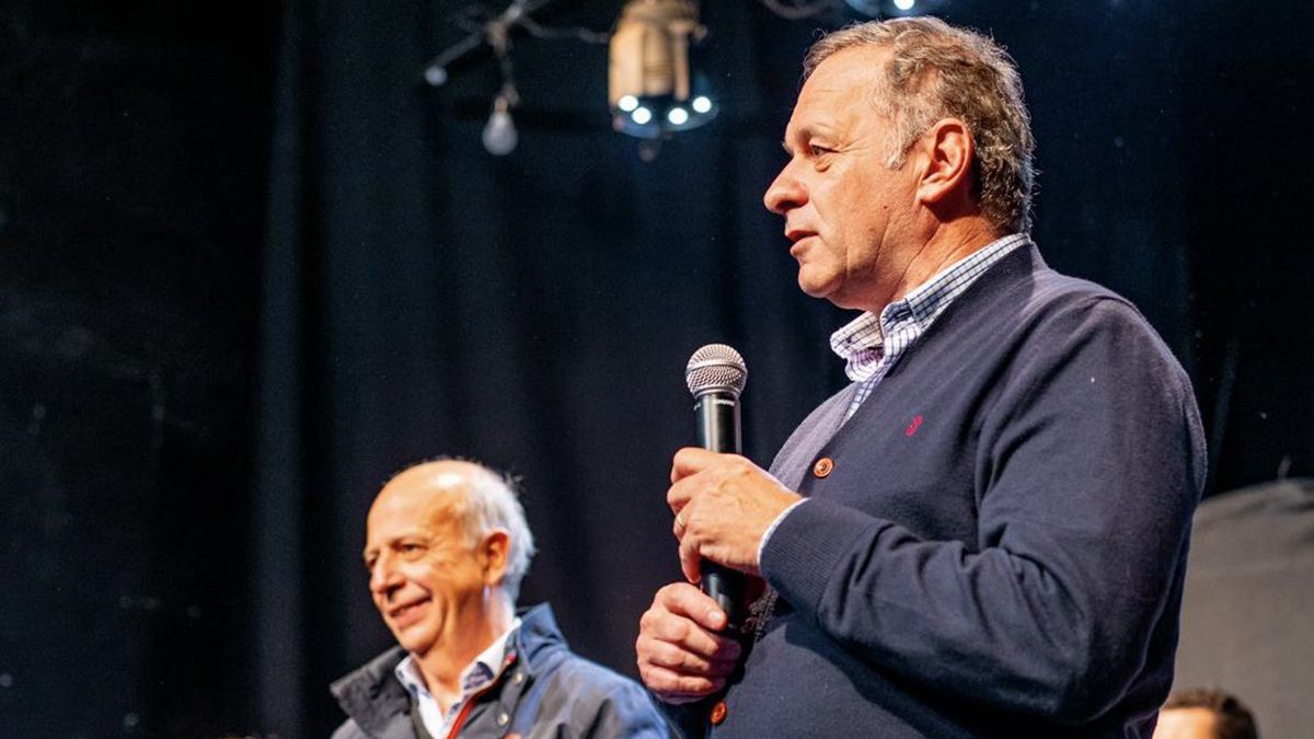 Álvaro Delgado quiere crear gabinetes sectoriales en caso de llegar al poder
