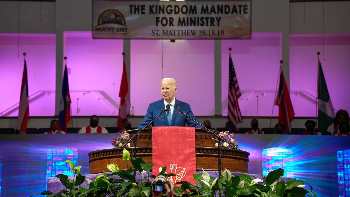 Joe Biden retomó la campaña mientras crece la presión para que baje su candidatura