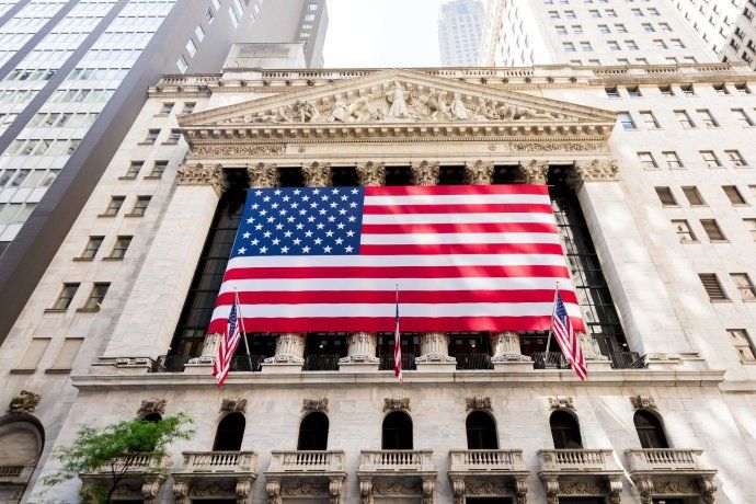 inflación y acciones en baja, ¿se desacelera la economía de EEUU?