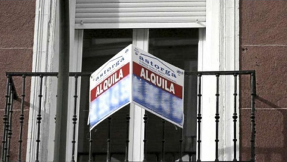 Octubre llega con aumentos de alquileres, prepagas, transporte público y tarifas