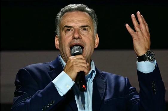 Yamandú Orsi se impuso en las elecciones uruguayas pero irá a balotaje con Delgado