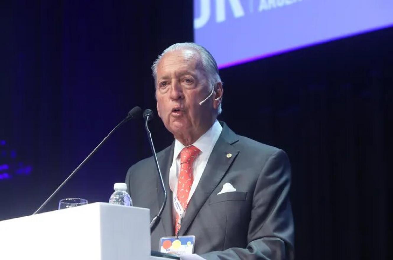 El presidente de la UIA pidió «igualdad de condiciones» para competir tras la apertura de las importaciones