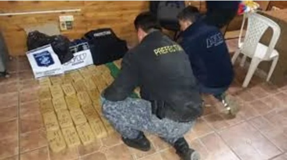Uruguayo fue detenido cuando intentaba traficar desde Entre Ríos a Uruguay 40 kilos de cocaína