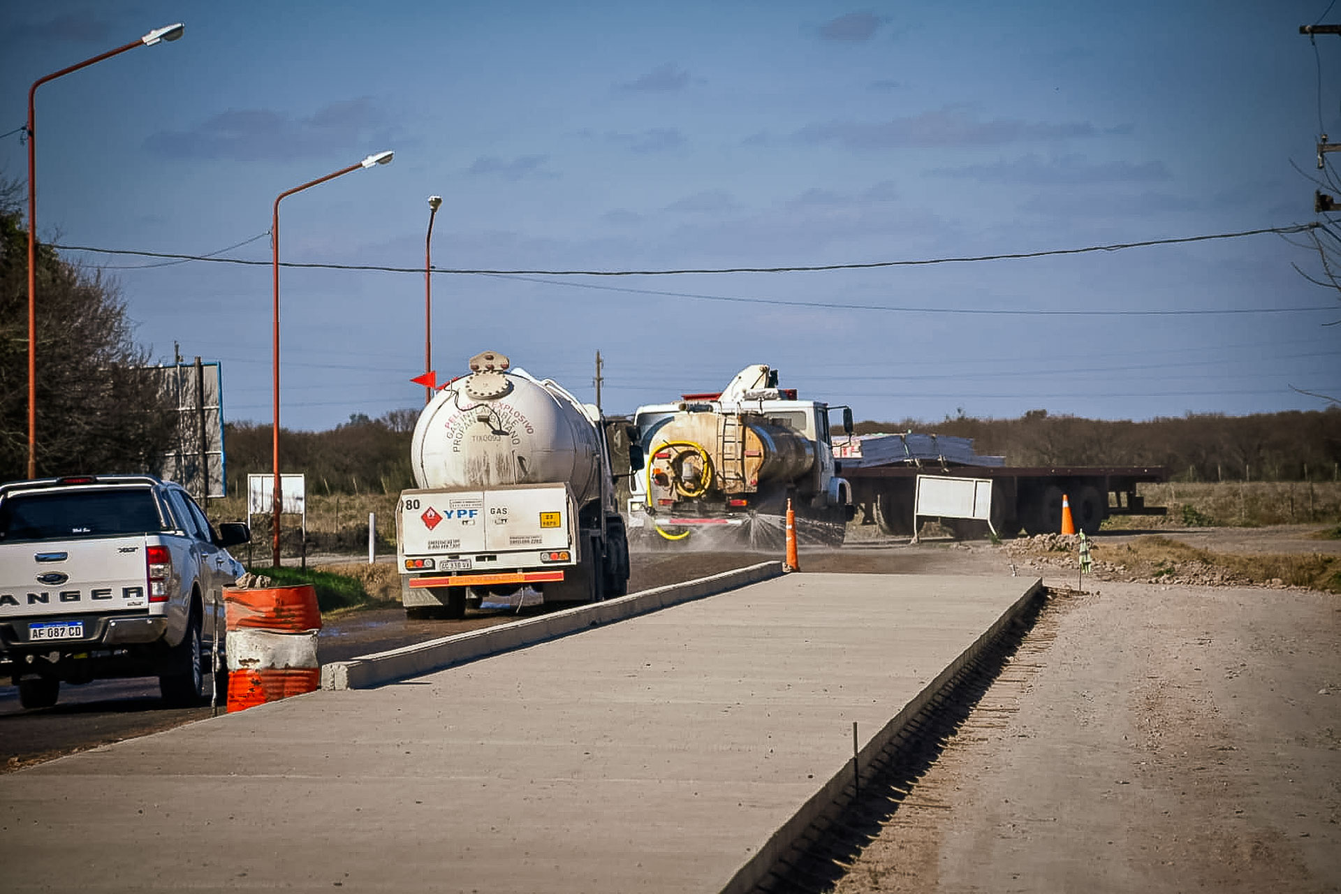 Reinician obras viales en caminos productivos de  los departamentos Paraná y Gualeguaychú
