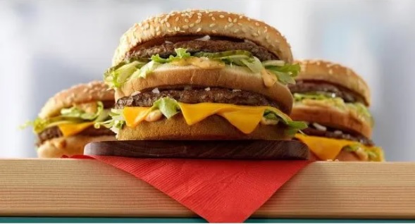 Índice Big Mac: por la apreciación del peso, Argentina es el nuevo líder en la región