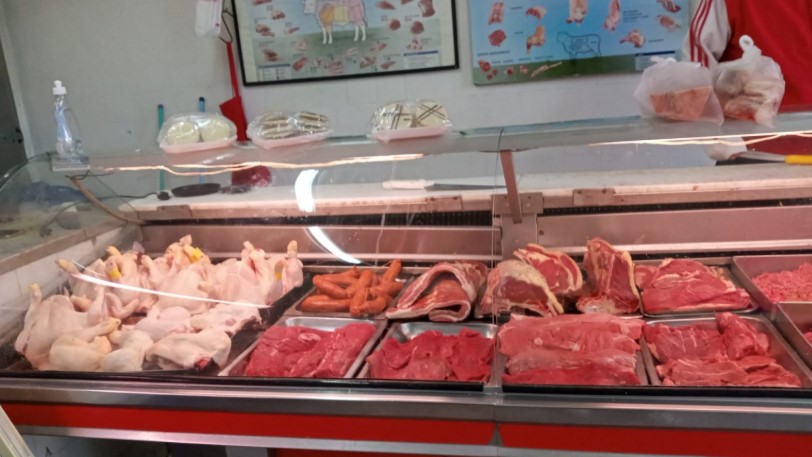 Caída histórica del consumo de carne vacuna en la Argentina: por primera vez se comió más pollo
