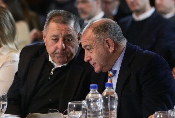 Se reúne el PRO para oficializar a De Ángeli y el Gobierno aguarda una respuesta por las PASO
