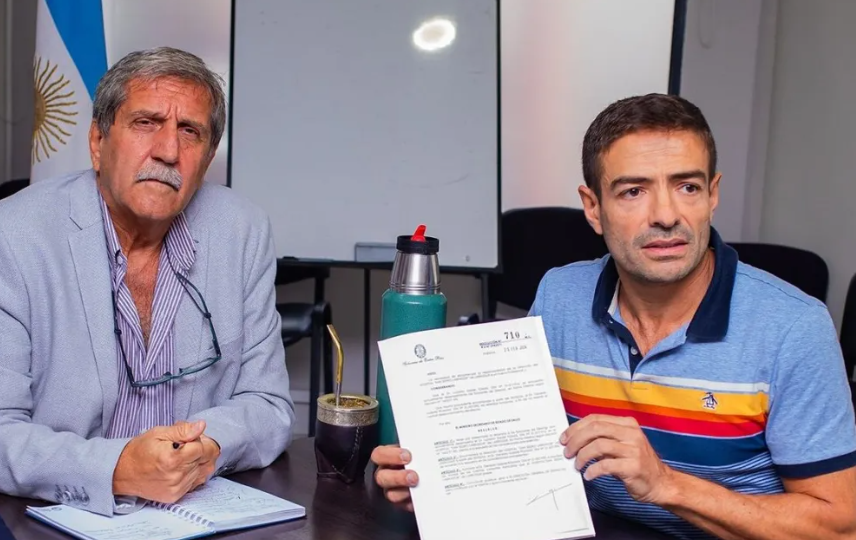 Renuncia Grieve y asume Blanzaco como ministro de Salud