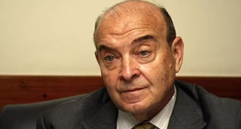 Domingo Cavallo pidió avanzar hacia «la convertibilidad del peso» y eliminar la «represión financiera»