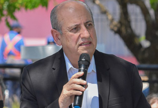 El intendente de Santa Elena, Domingo Daniel Rossi anunció que será candidato a Senador Nacional