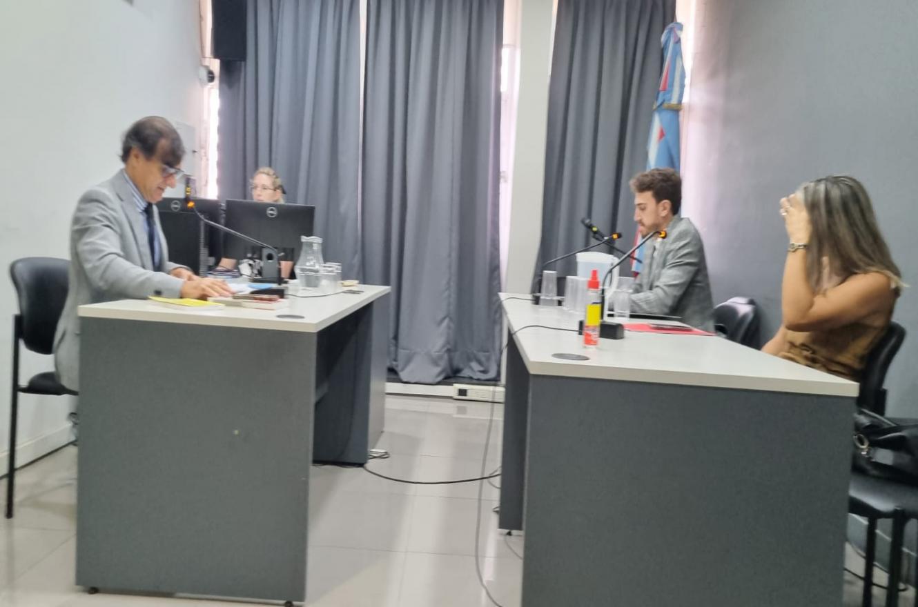 Ordenan la captura de una imputada en la causa por el desvío de fondos para emprendedores